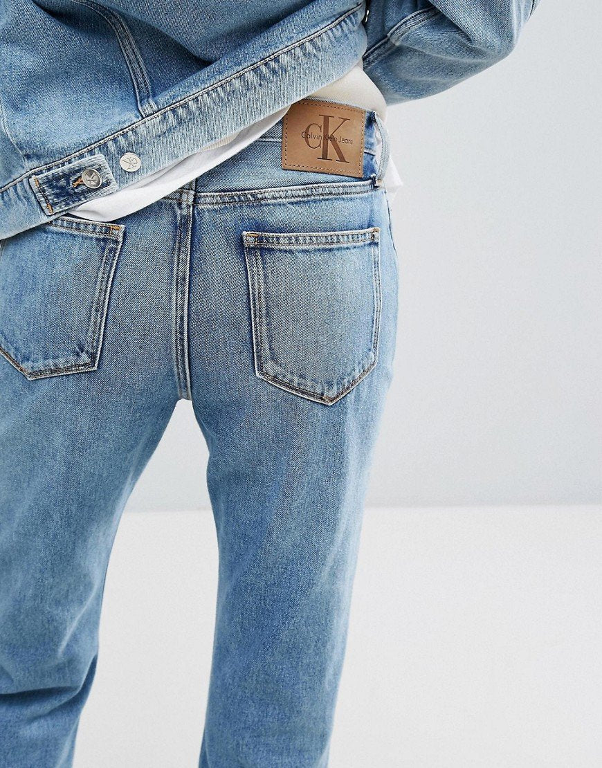 Klein jeans. Джинсы Кальвин Кляйн. Джинсы Кельвин Кельвин Кляйн. Джинсы straight Calvin Klein. Calvin Klein Relaxed Fit Jeans.