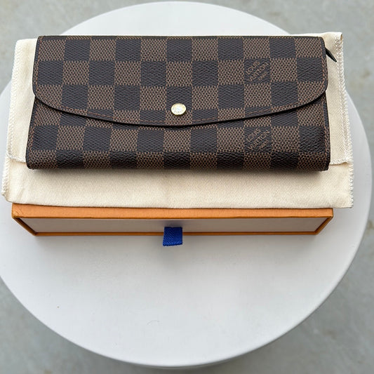 Louis Vuitton Caissa Wallet 