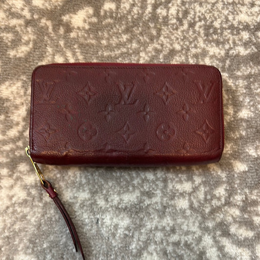 Louis Vuitton Comete Galle Zippy Wallet