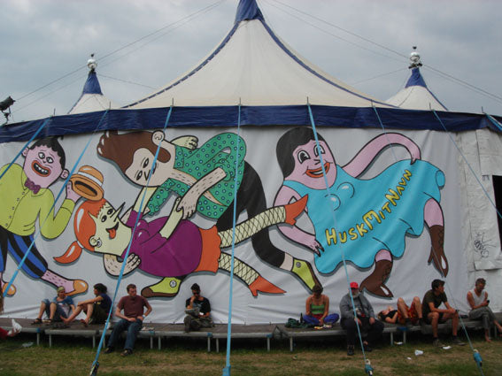 After the festival I brought the banner back home with me. So if you have got a good idea of what to use a 4,5 x 50 meters long banner for, let me know. 