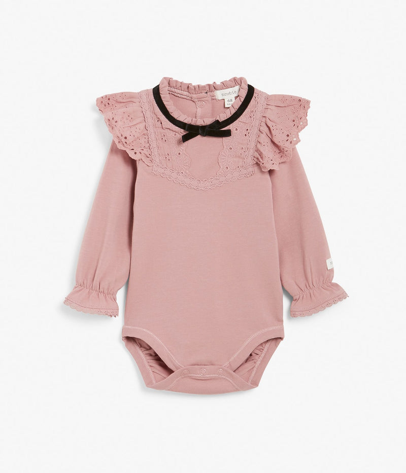 newbie baby clothes