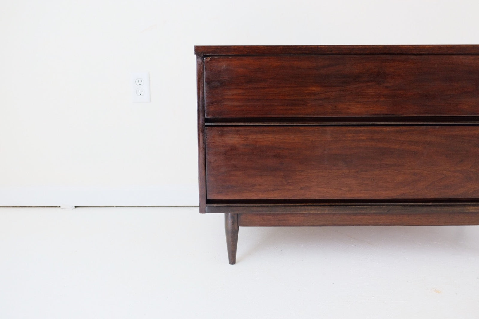 Mid Century Modern Dark Walnut Media Dresser TV Stand ...