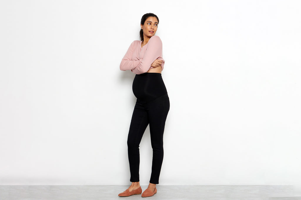 Comfortable Plus Size Maternity Jeans That Are Perfect for Before
