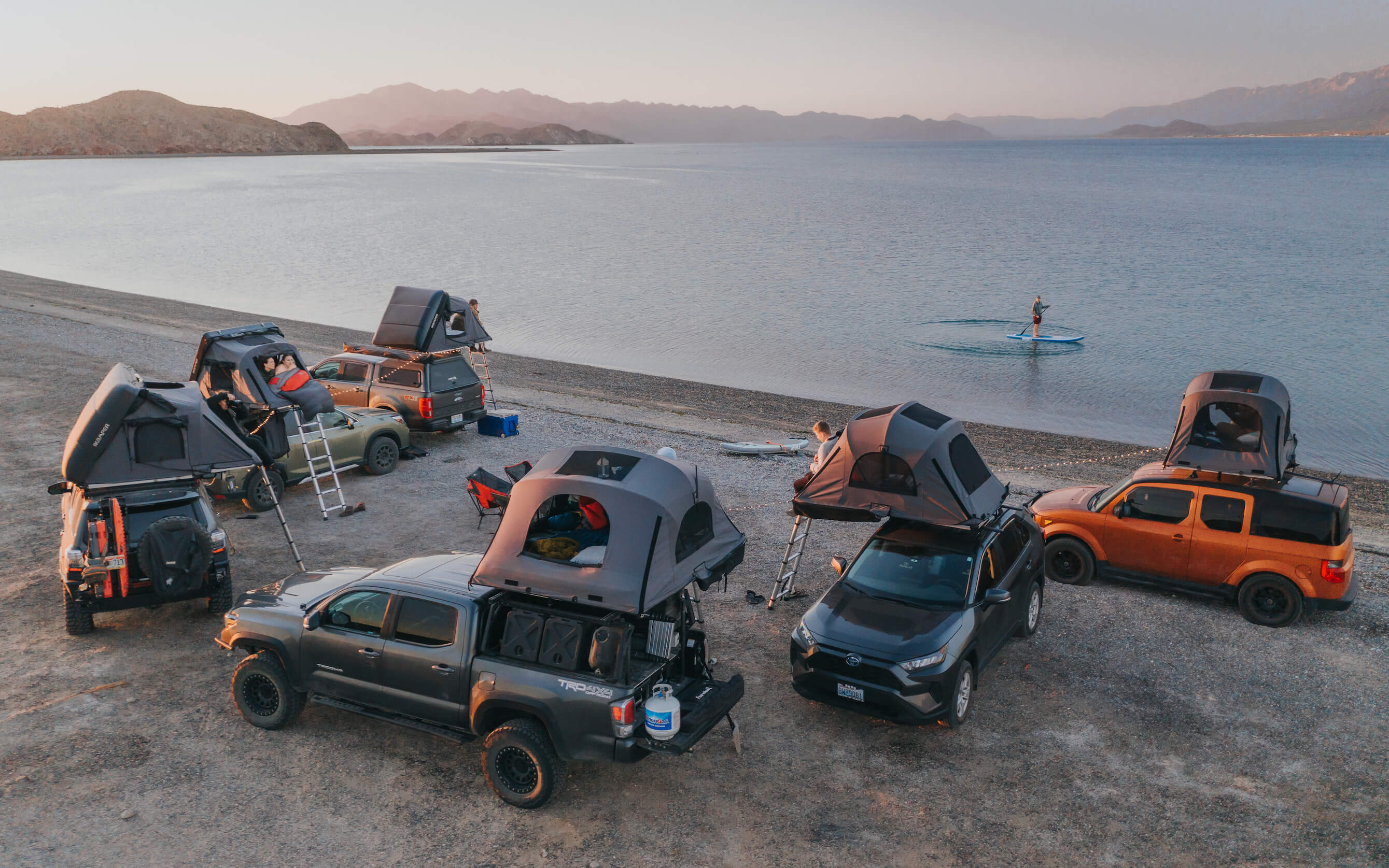 iKamper roof top tents on the beach