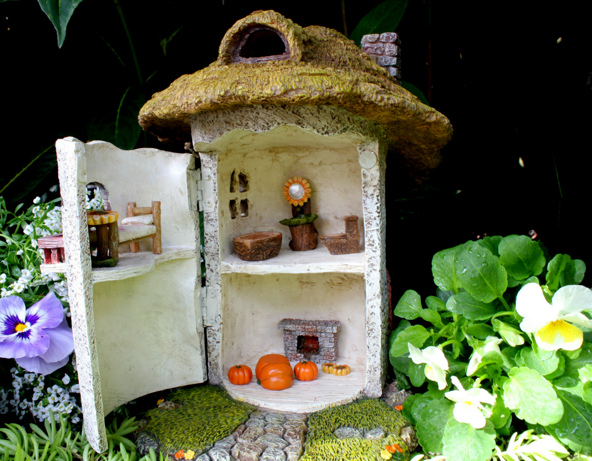 Fairy Garden Farm House With Miniature Furniture ...