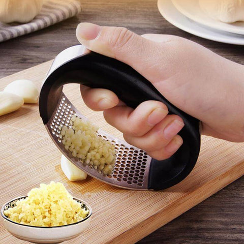 The 4 Best Garlic Presses for 2021