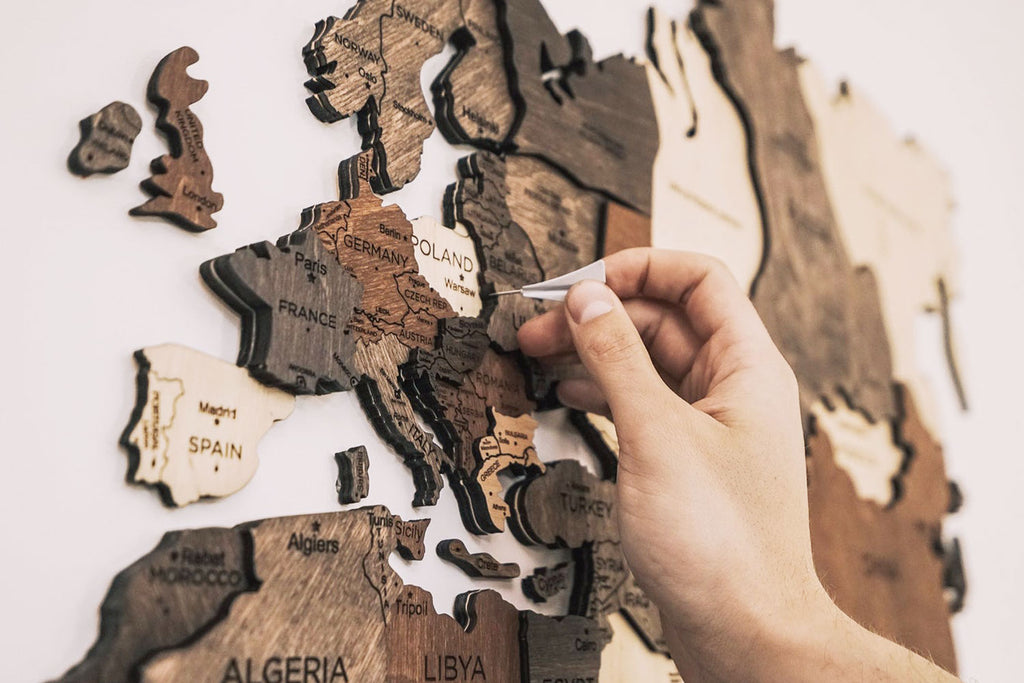 Get a wooden map for Valentine's Day