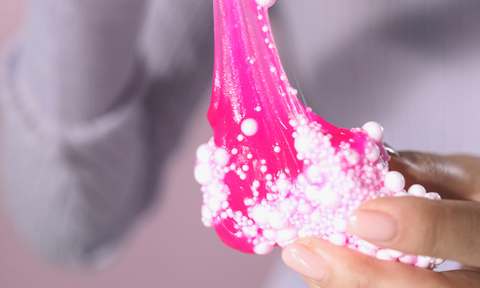 glitter to contact solution slime