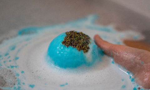 how to fix crumbling bath bombs