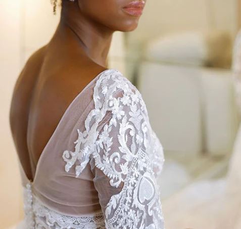 how to pick the right wedding dress
