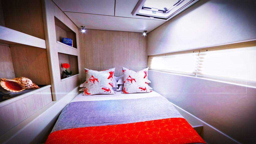 FORWARD GUEST CABIN