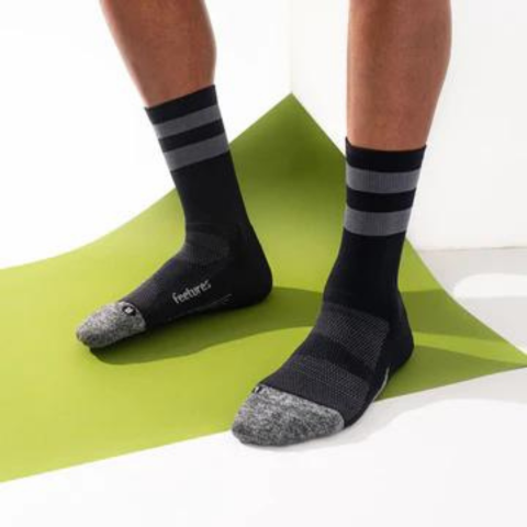 Feetures men's Elite Light Cushion Mini Crew hiking socks