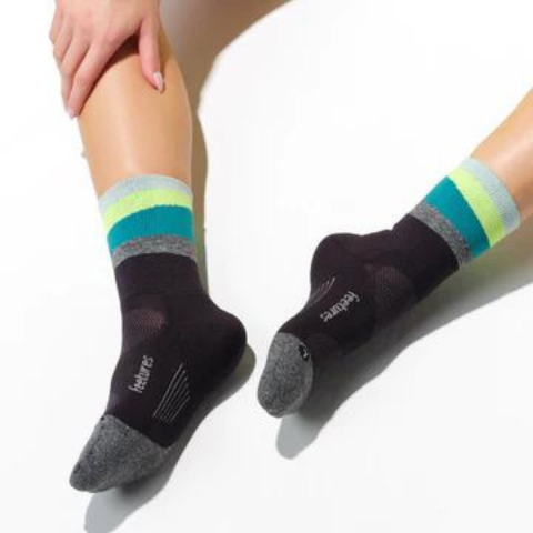 Feetures women's mini crew socks