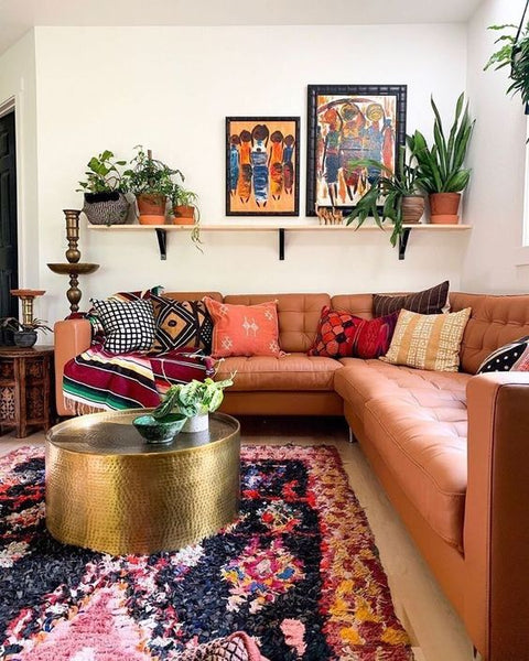 vibrant living room decor and moroccan throw pillows