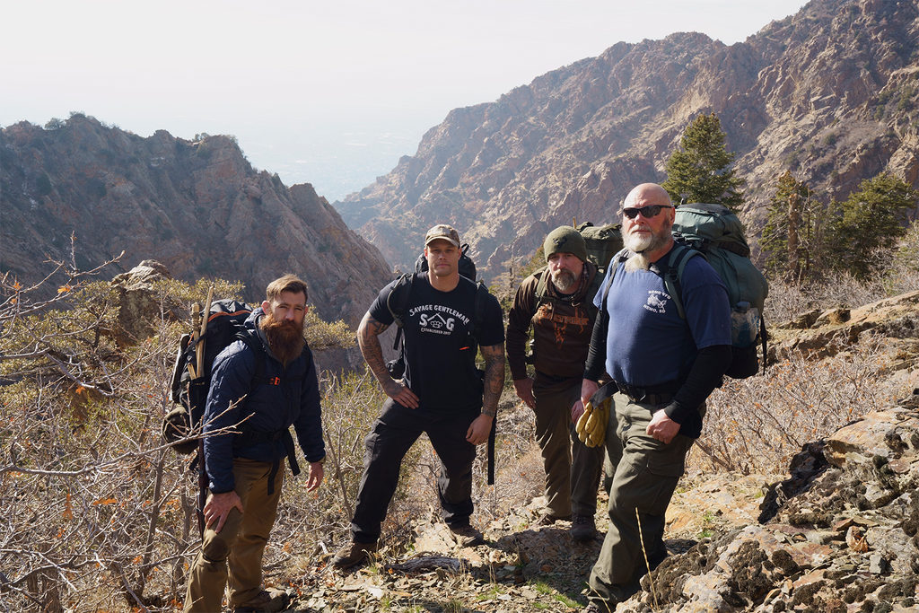 Gruppenfoto des Savage Gentleman Outdoor-Survival-Kurses