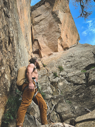 Josh Tyler Rock Climbing Jack-rugzak buitenshuis