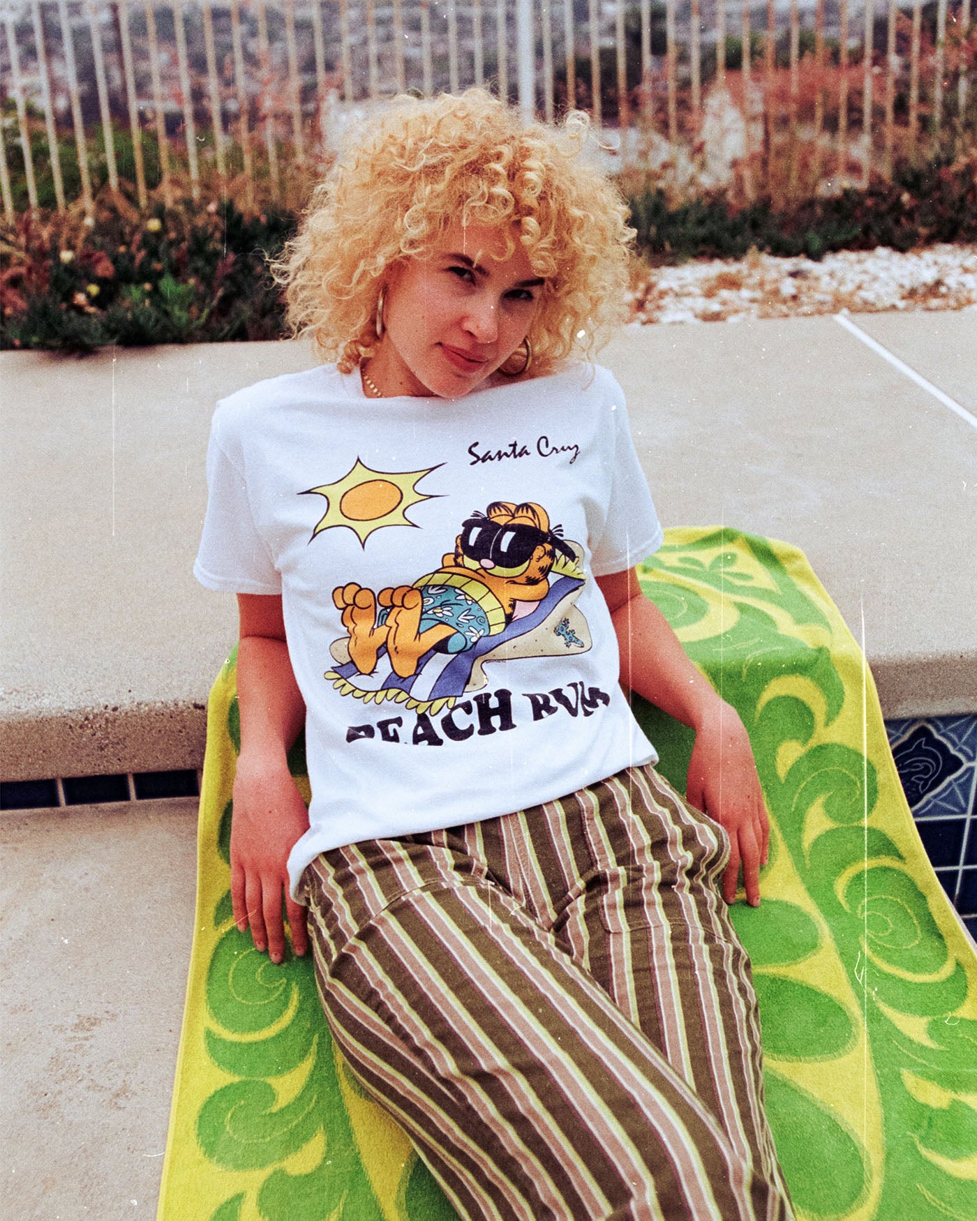 Garfield Beach Bum Flea Market Tee