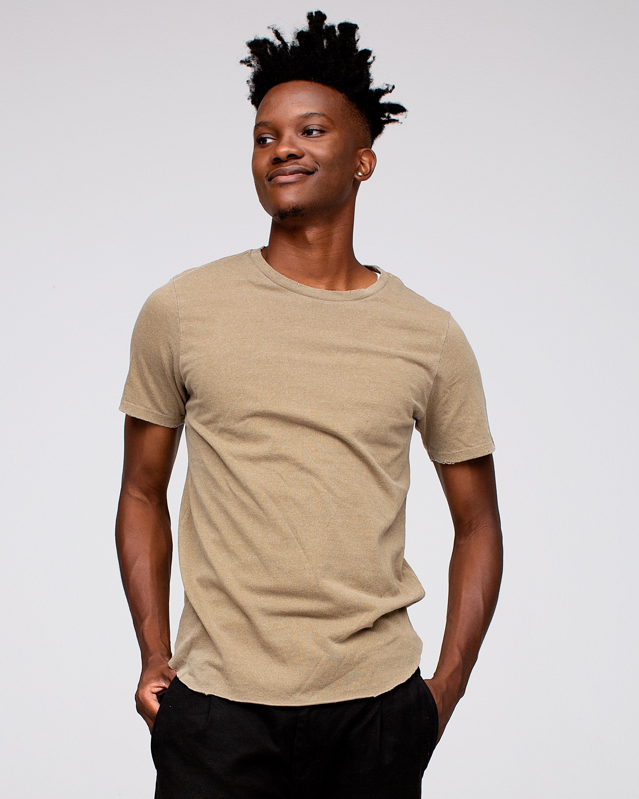 Men's Shirt-Tail Tee