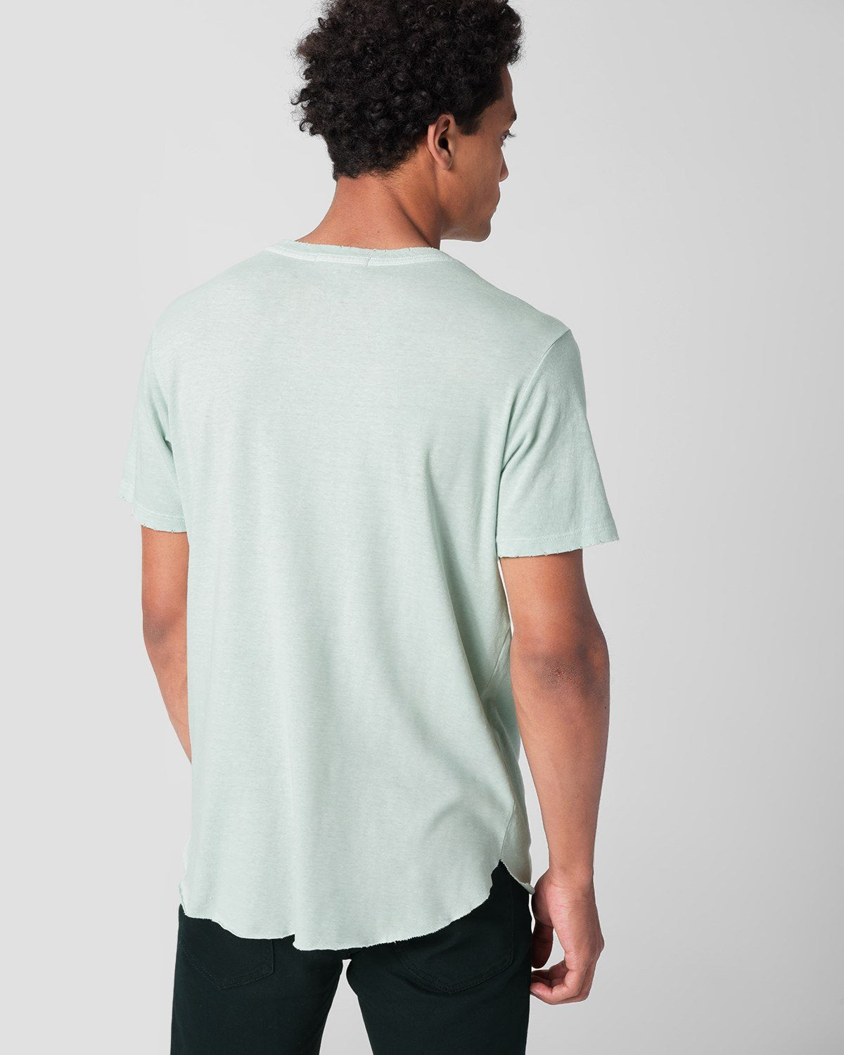 Men's Shirt-Tail Tee