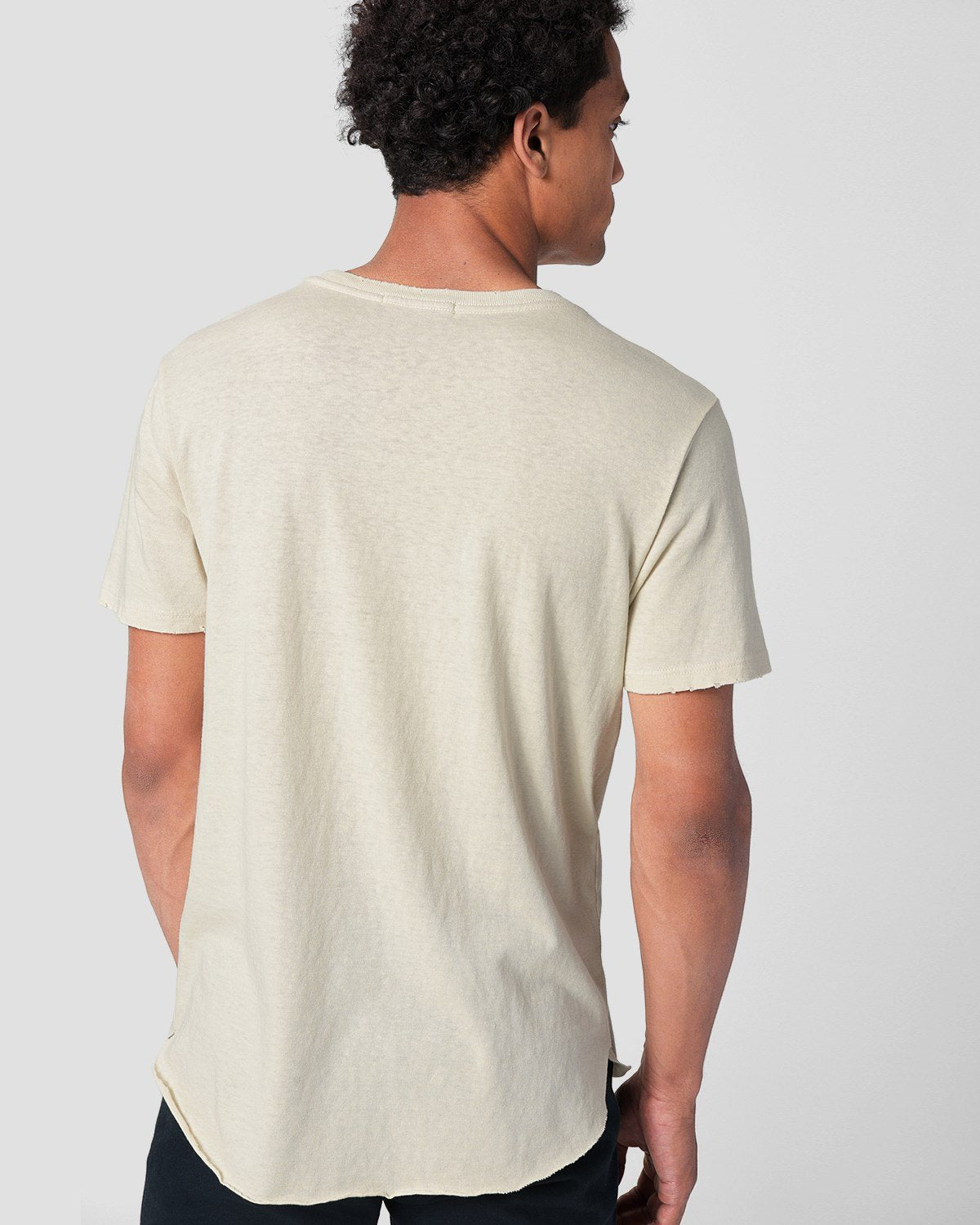 Men's Shirt-Tail Tee