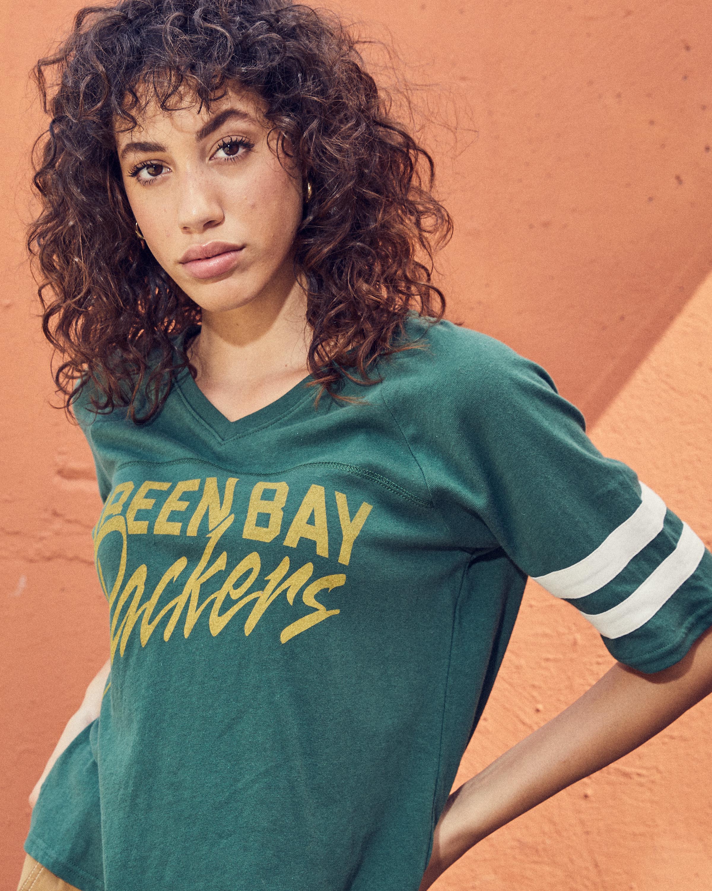 Women's Packers Vneck Tee