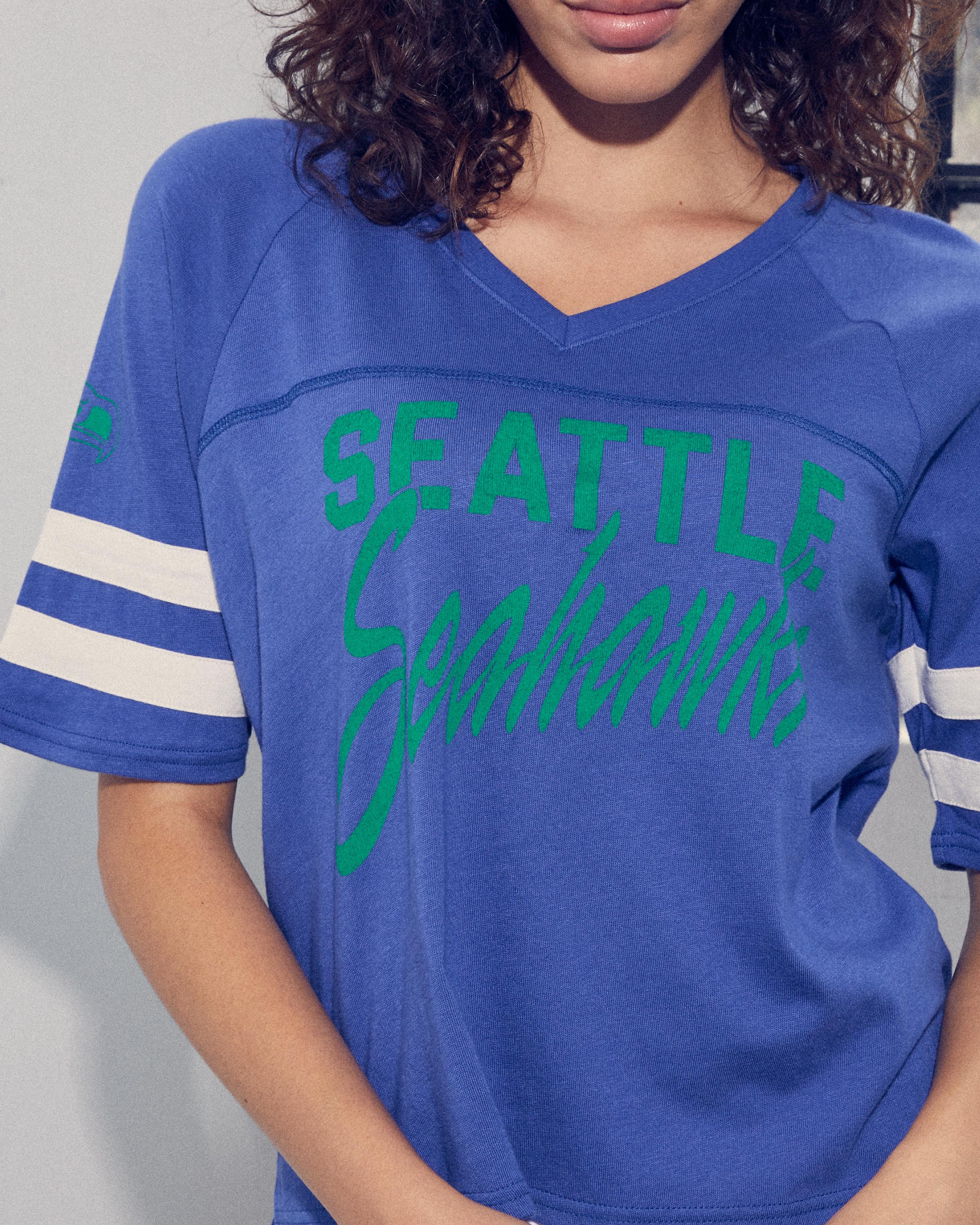 WOMENS SEAHAWKS VNECK TEE