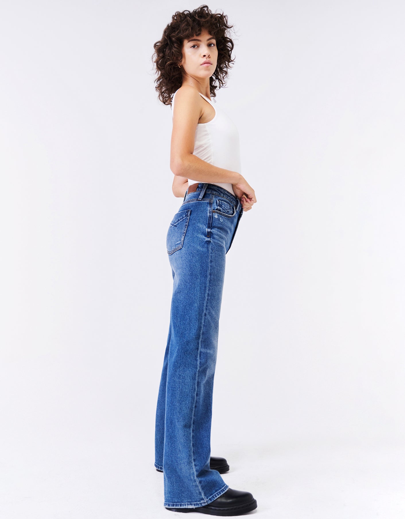 JOLENE Super High Waist Mom A-Line Flare Leg in Venice