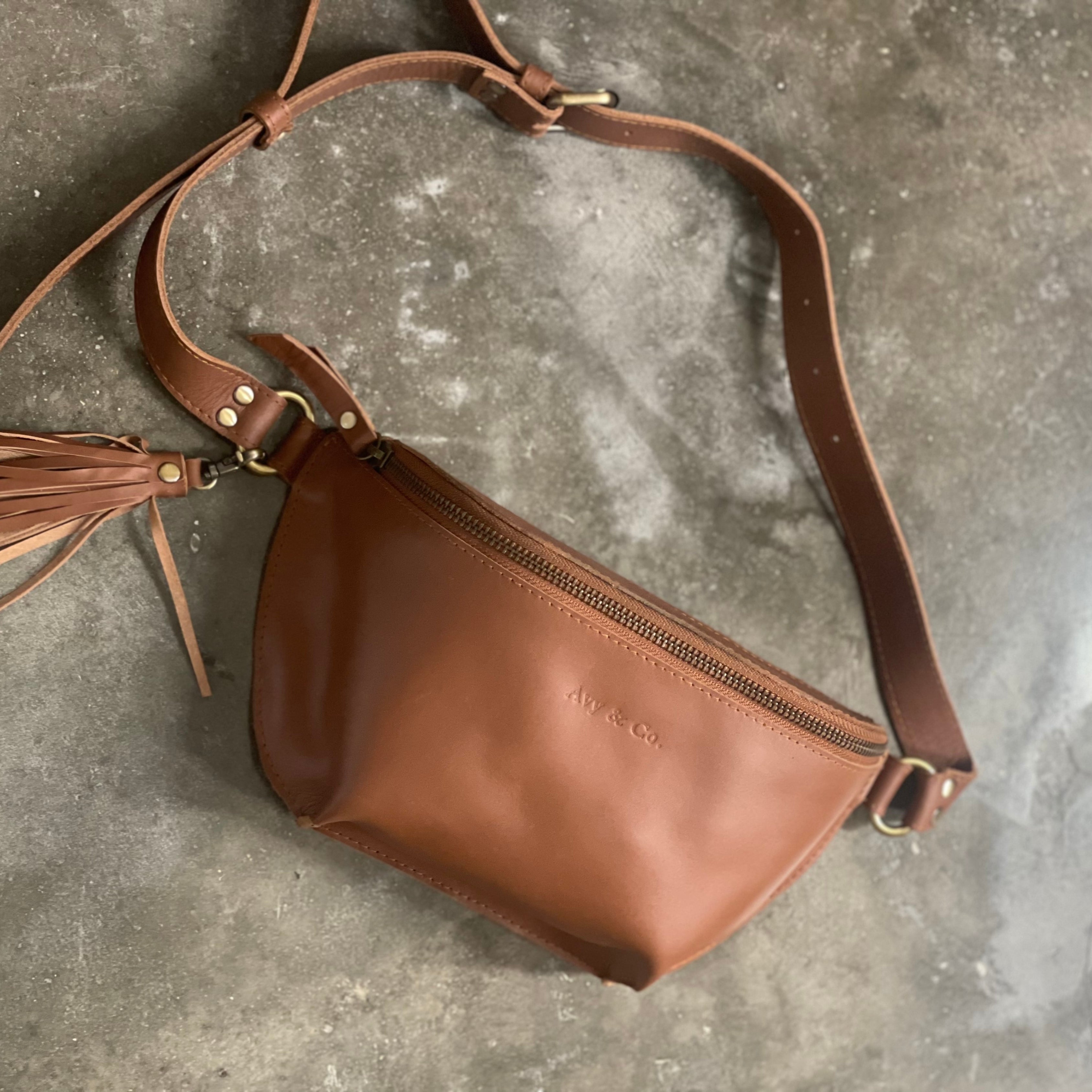 AGNES- STONE Leather Pouch – avyandco