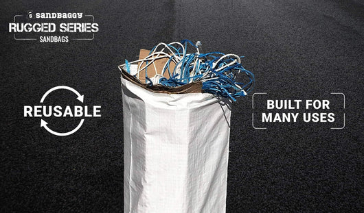 https://cdn.shopify.com/s/files/1/2262/3251/products/sandbaggy-rugged-series-sandbags-reusable-many-uses_530x.jpg?v=1670799329