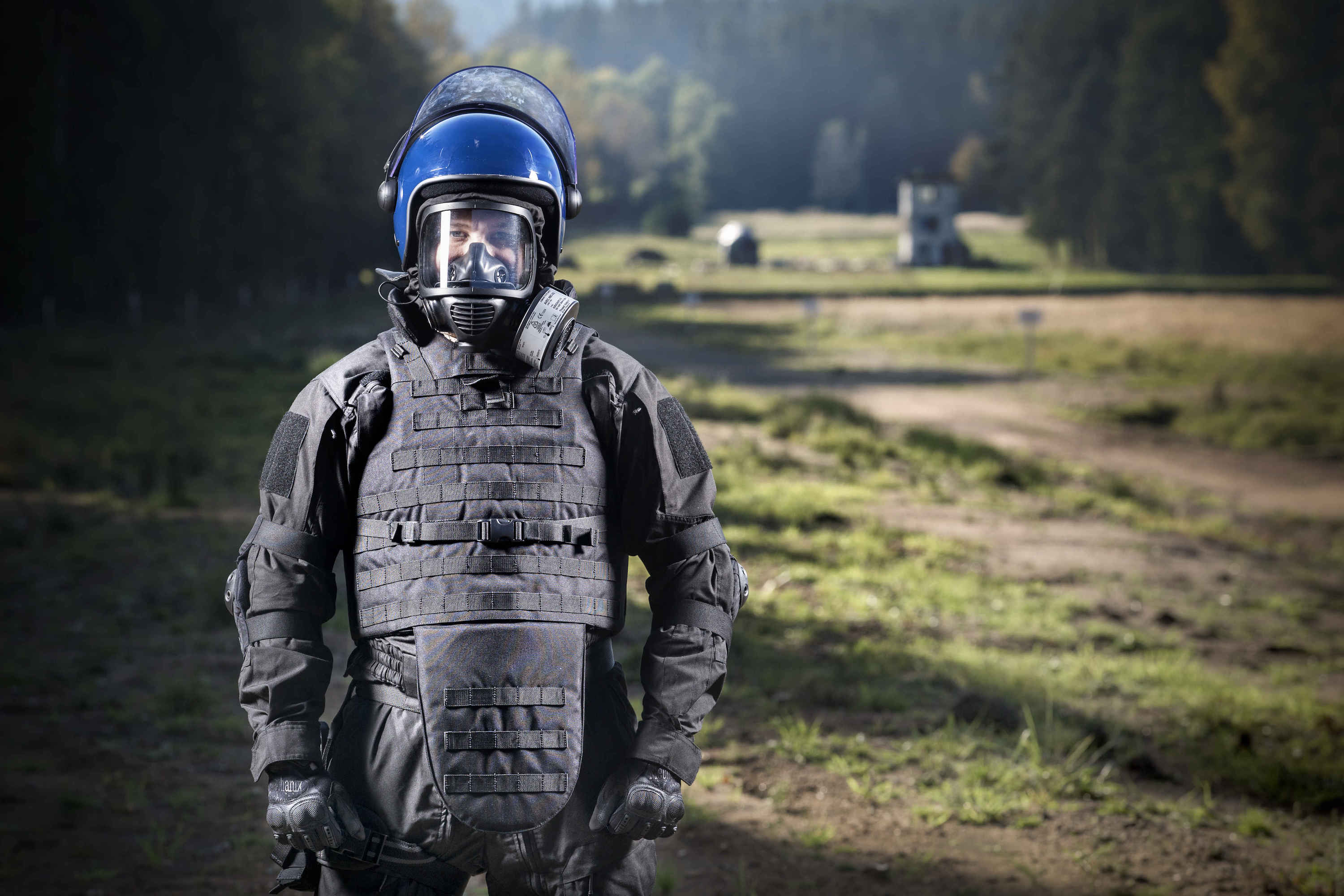 mira safety tactical gas mask