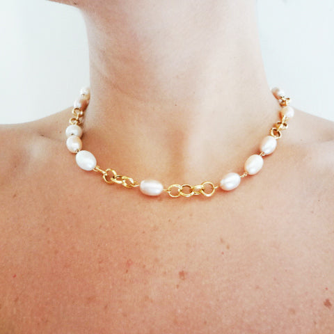 Oval Pearl Necklace