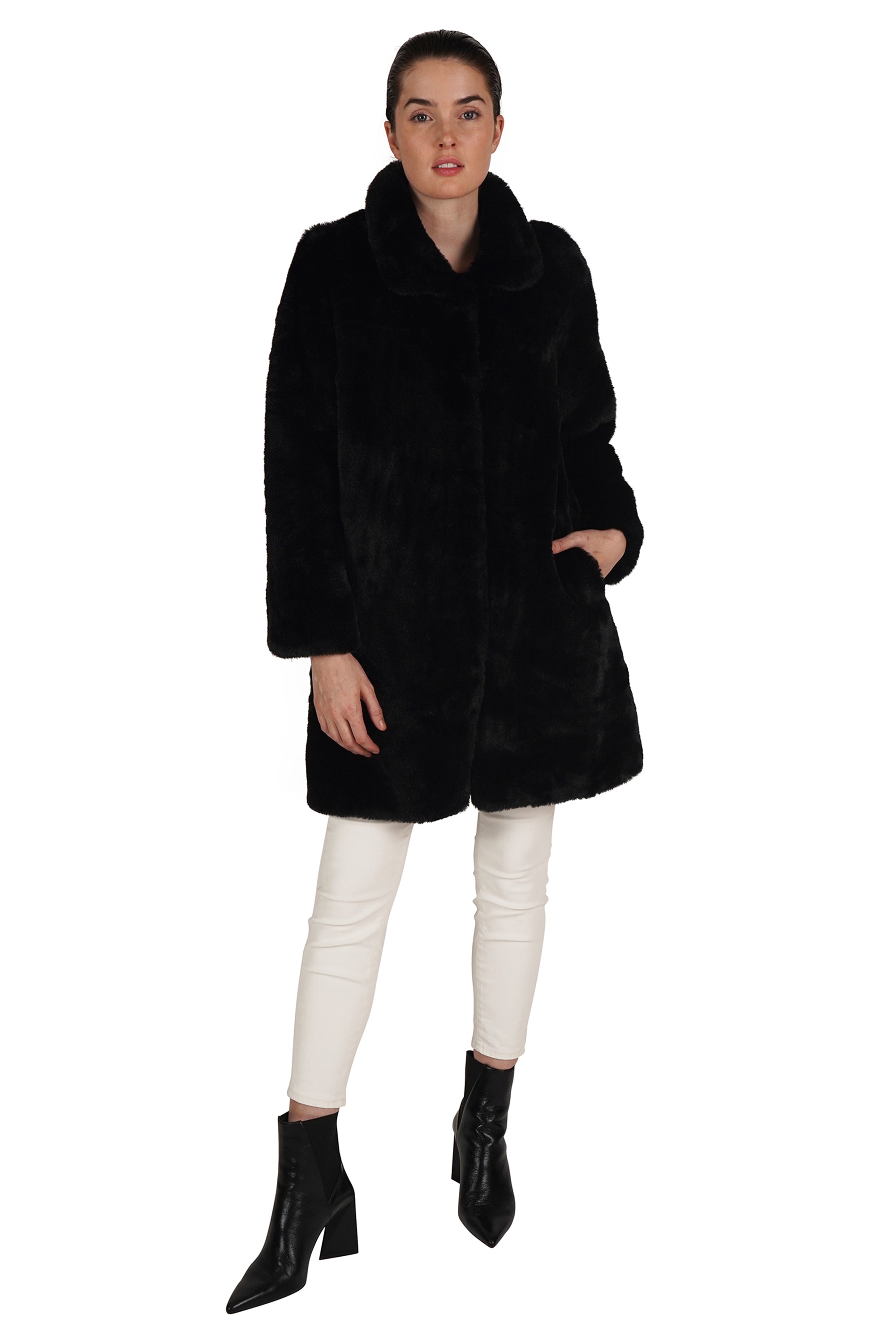 Love Token Women's Turner Faux Fur Coat – Love Token US