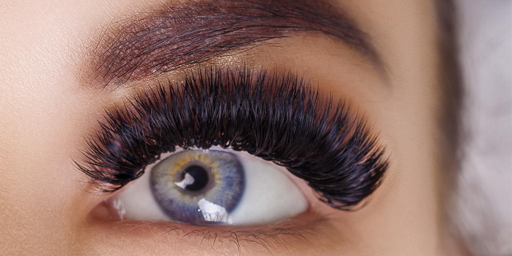 Eyelash Extension types - Mega Volume Lashes I Prolong Lash 