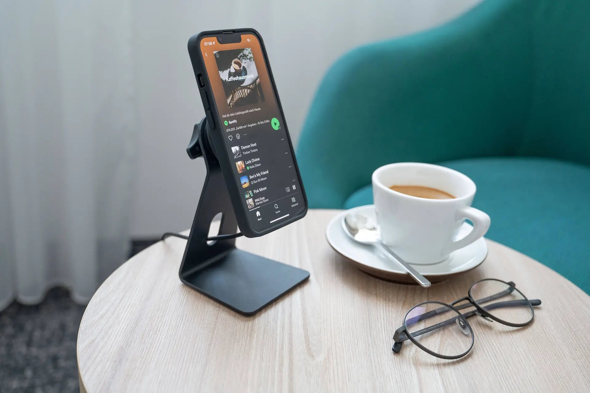 Charging Office Stand