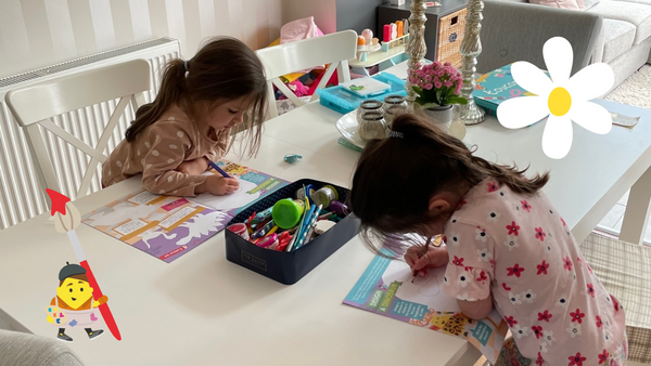 petites filles qui dessinent toucanbox