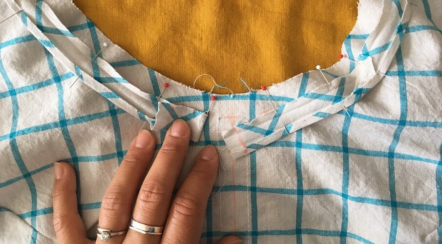 ballet top DELPY | how to bias bind your seams | pattern hack tutorial