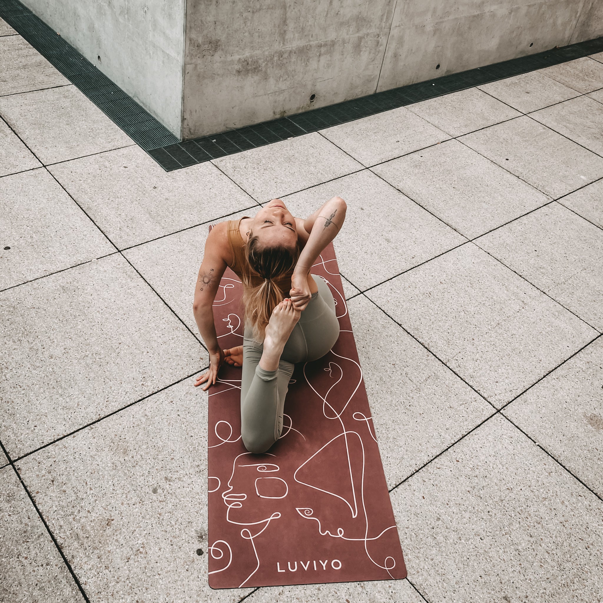 LUVIYO Yoga 