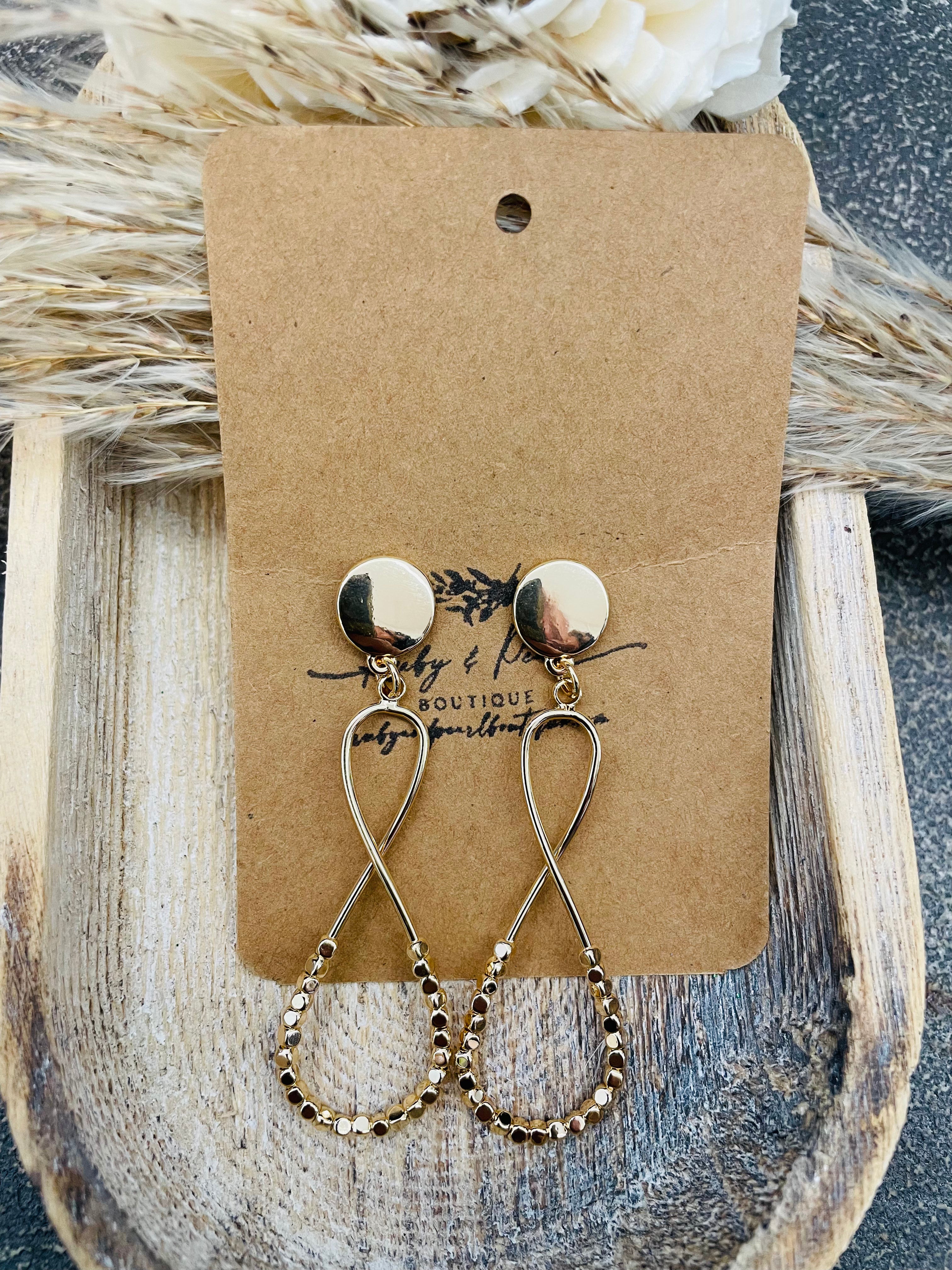 The Golden Twist Dangle Earrings