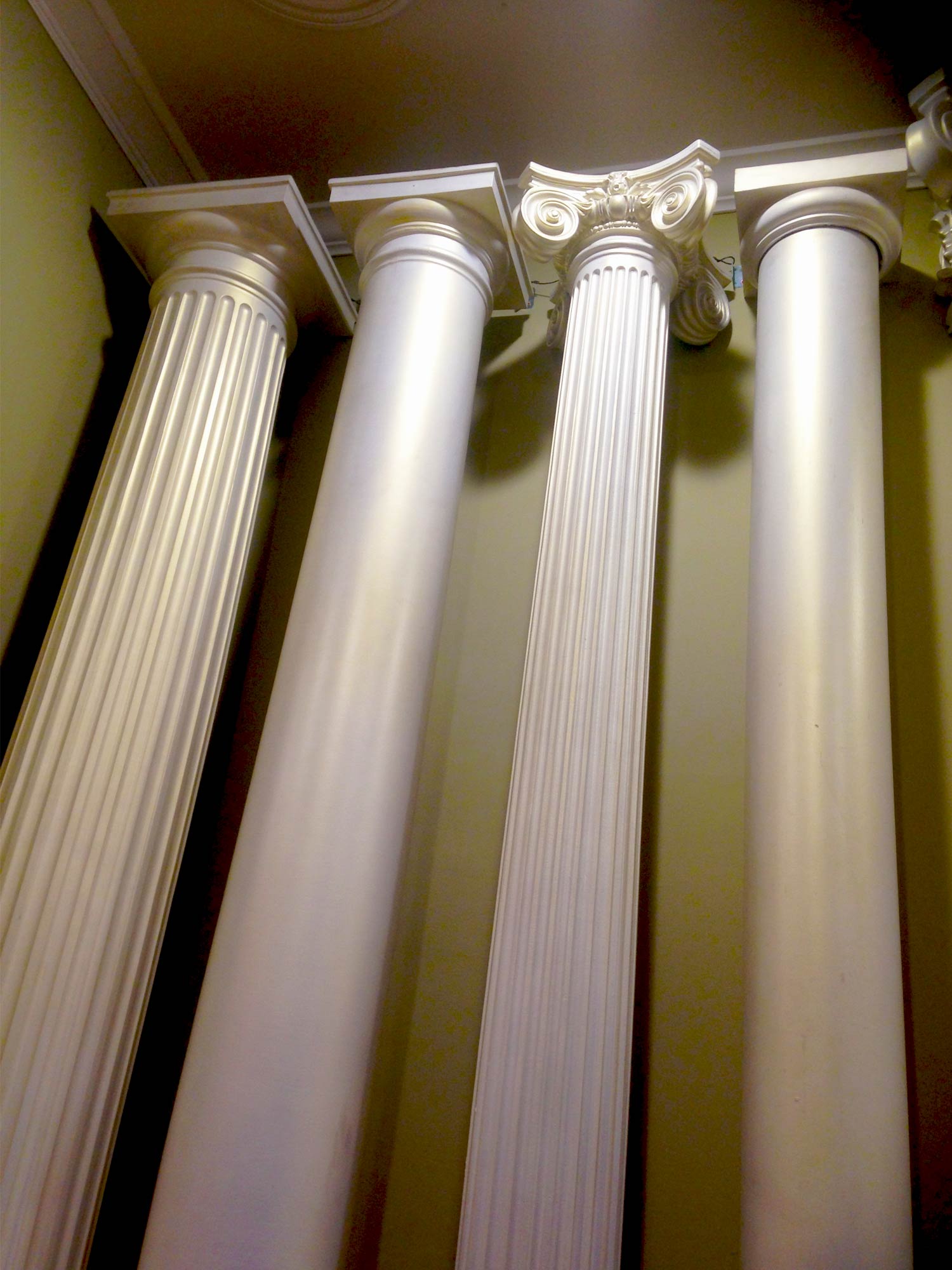 Showroom Columns