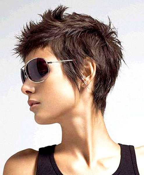 Short Hair Style for Ladies in Pakistan