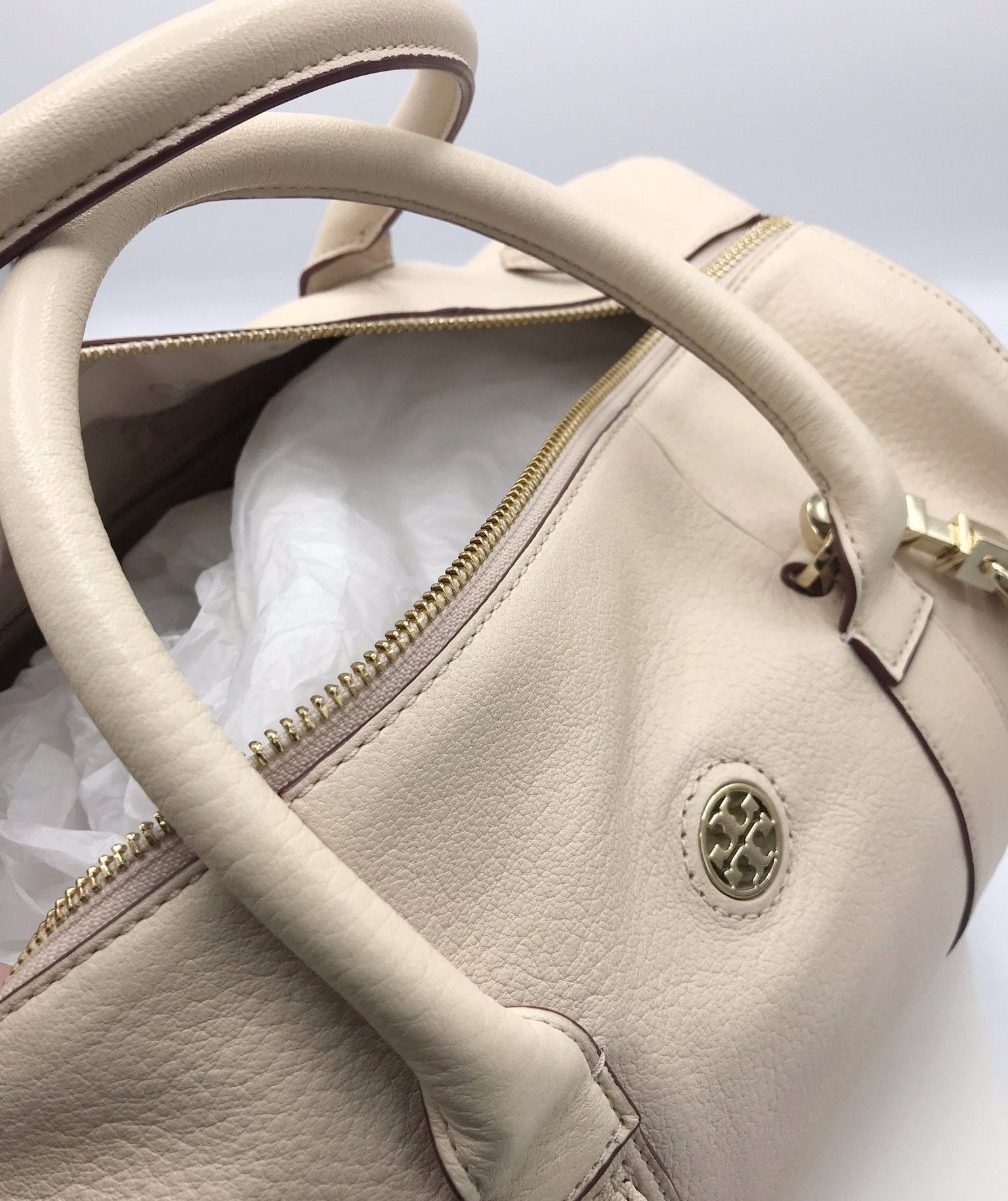 Tory Burch Brody Leather Satchel Bag – CHIC Kuwait Luxury Outlet