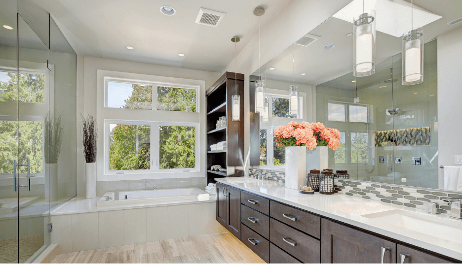 Elegance supreme master bathroom: Elegance, class, and luxury are precisely what this dream master bathroom is all about. 