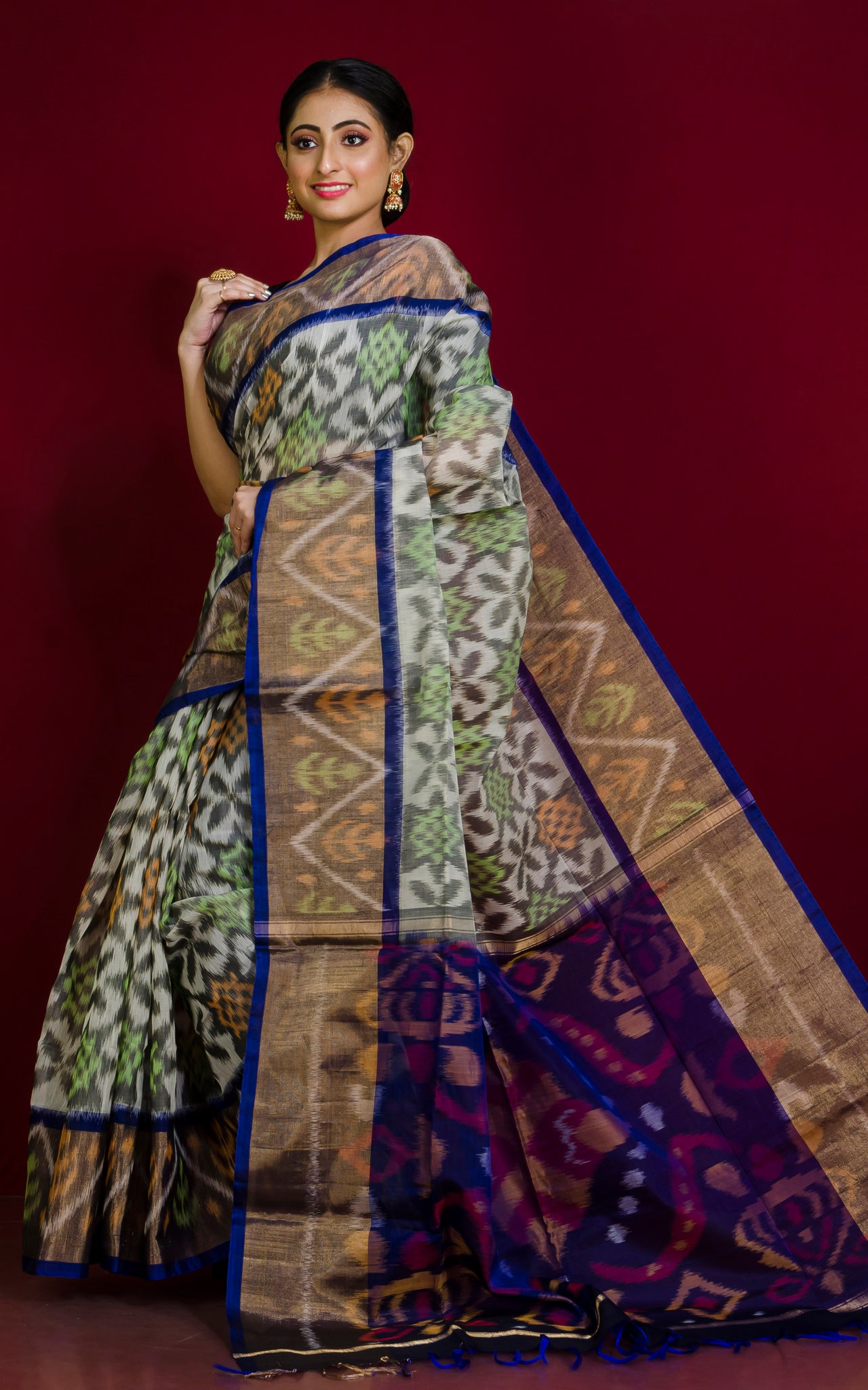 Soft Seiko Ikkat Pochampally Silk Saree in Off White, Deep Blue, Paste –  Bengal Looms India