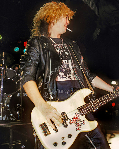 Photos Of Bassist Duff Mckagan Of Guns N Roses In 1990 By Marty Temme Ultimate Rock Pix