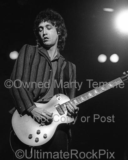 Photos of Guitar Player Mike Campbell of Tom Petty in Concert in 1980 ...