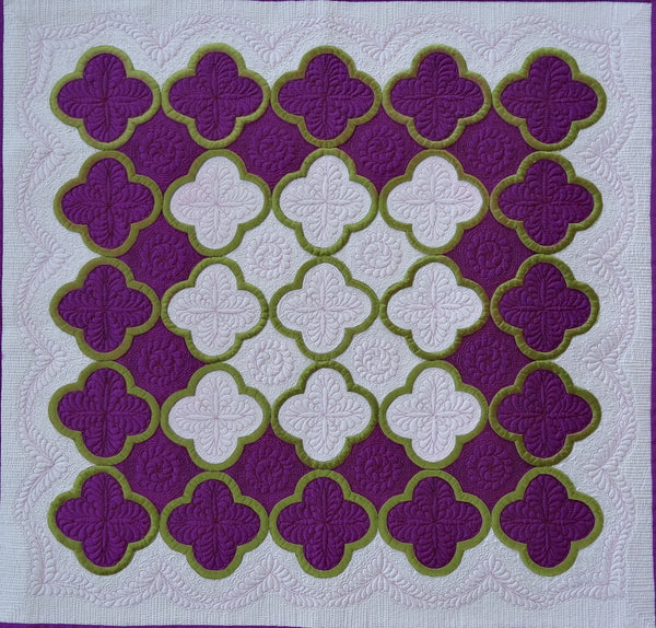 Miniature quilt applique and free motion quilting.  Silk Dupion and Silken Radiance fabric.