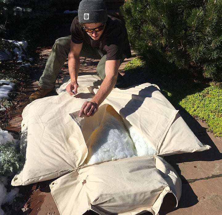 Overwintering Bees With Our New Beehive Cozy Cover Backyardhive