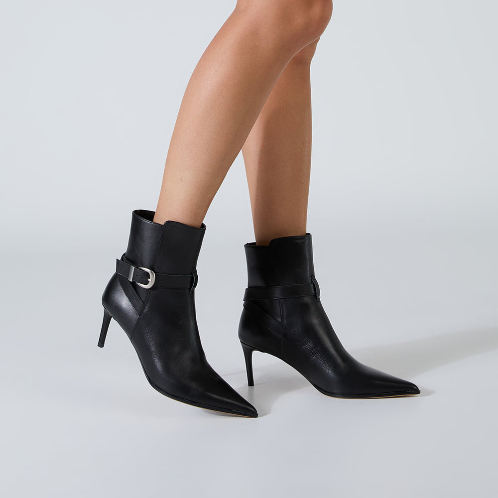 Vanya Black Como Ankle Boots - Tony Bianco