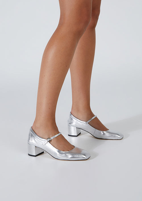 Wynnie Silver Shimmer Heels