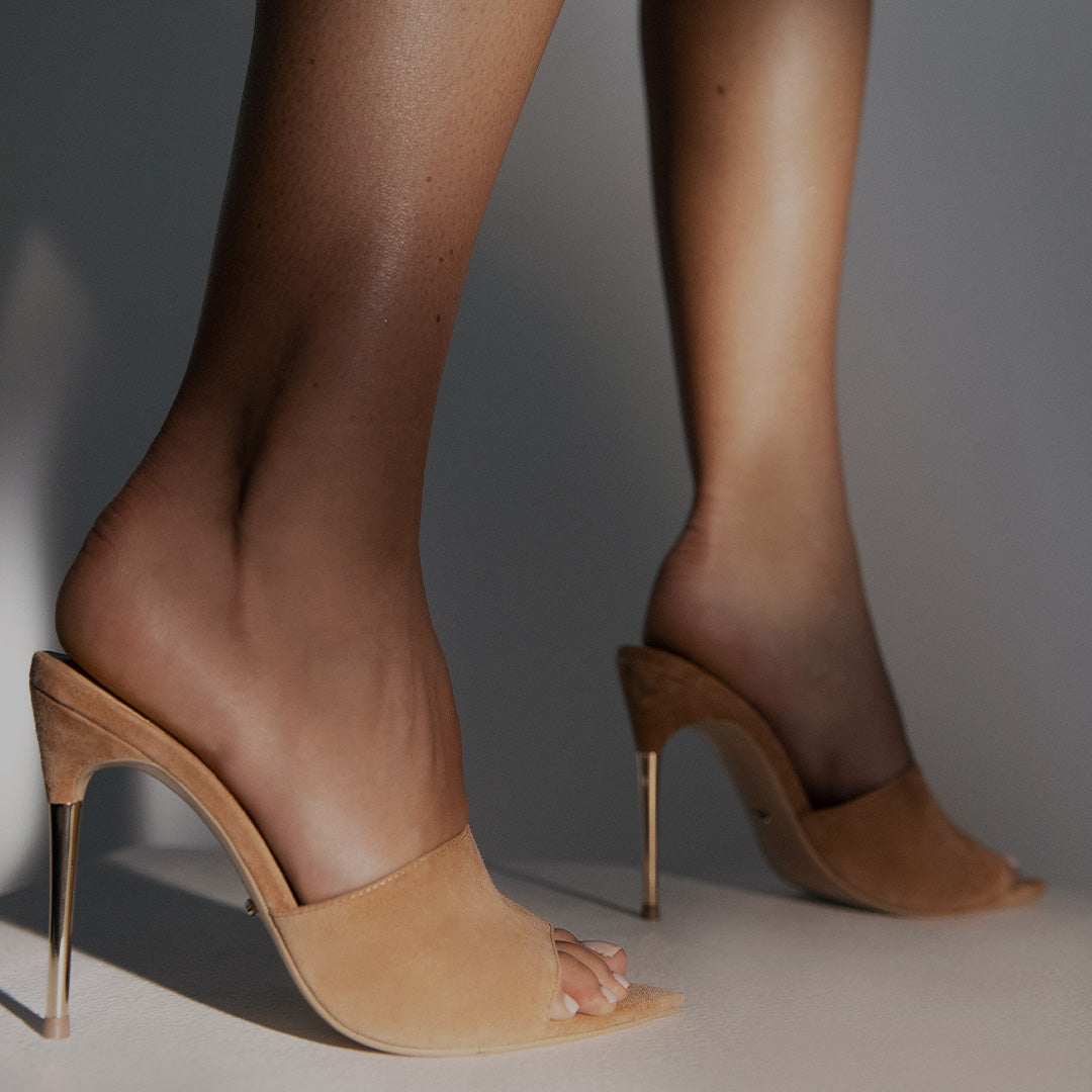How to Sell Heels Online and Make Money with Ecwid